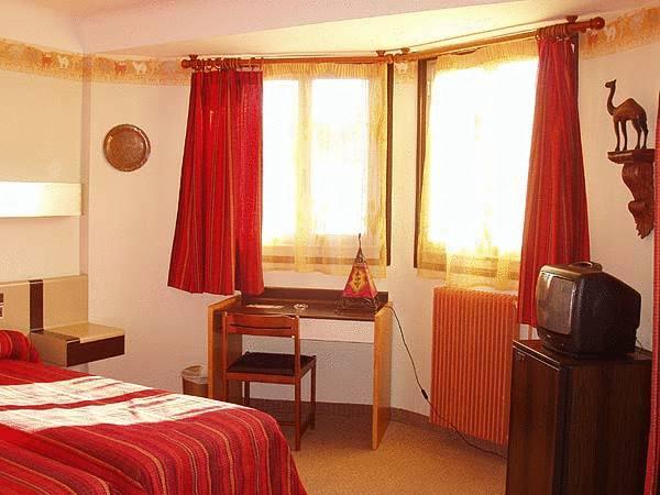 Hôtel Mondial Perpignan Buitenkant foto